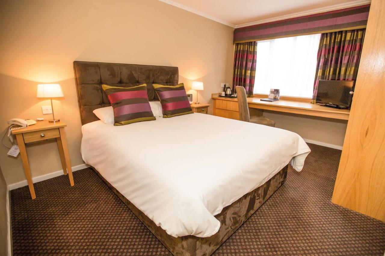 Woodside Hotel, Kenilworth - Warwick エクステリア 写真